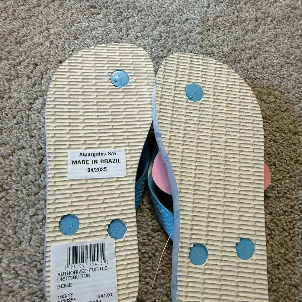 Havaianas x love shack fancy
